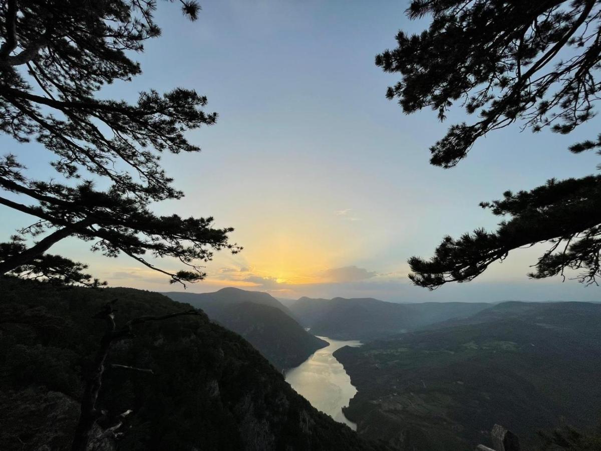 Tilia Cottage Banjska Stena Мітровац Екстер'єр фото
